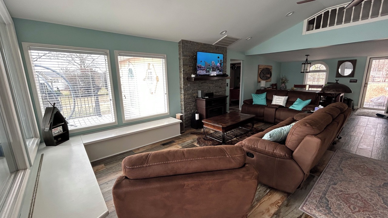 Photo of Livingroom in Newberry Shores