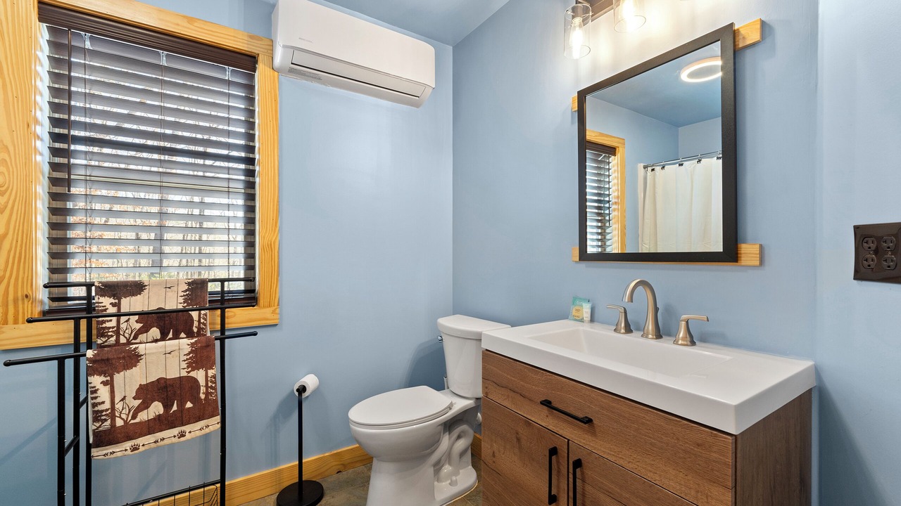 Photo of Bathroom in Dahlonega