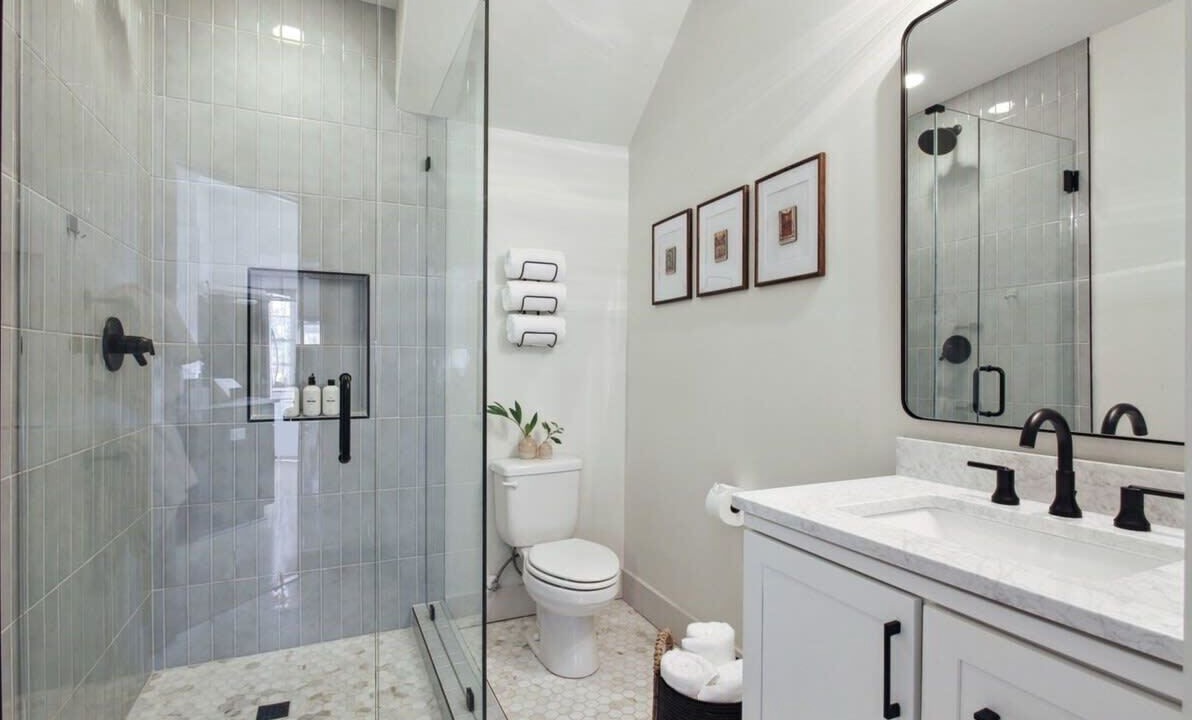 Photo of Bathroom in Old West Broad Neighborhood