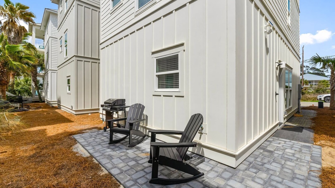 Photo of Patio Balcony in Inlet Beach Heights