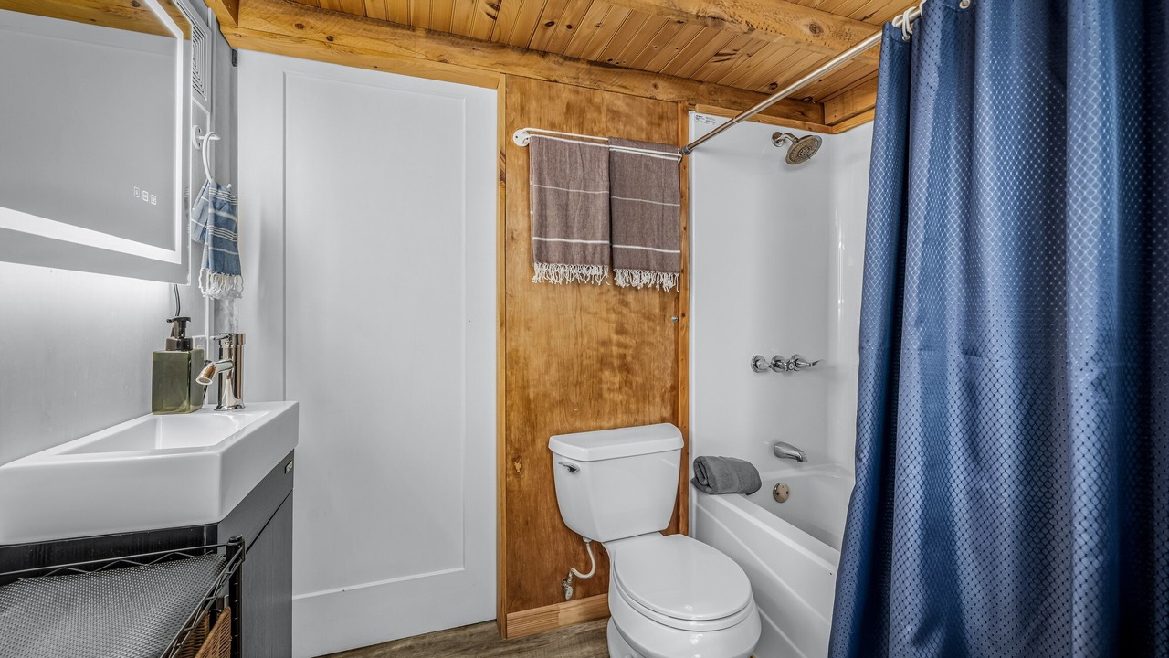 Photo of Bathroom in Mentone