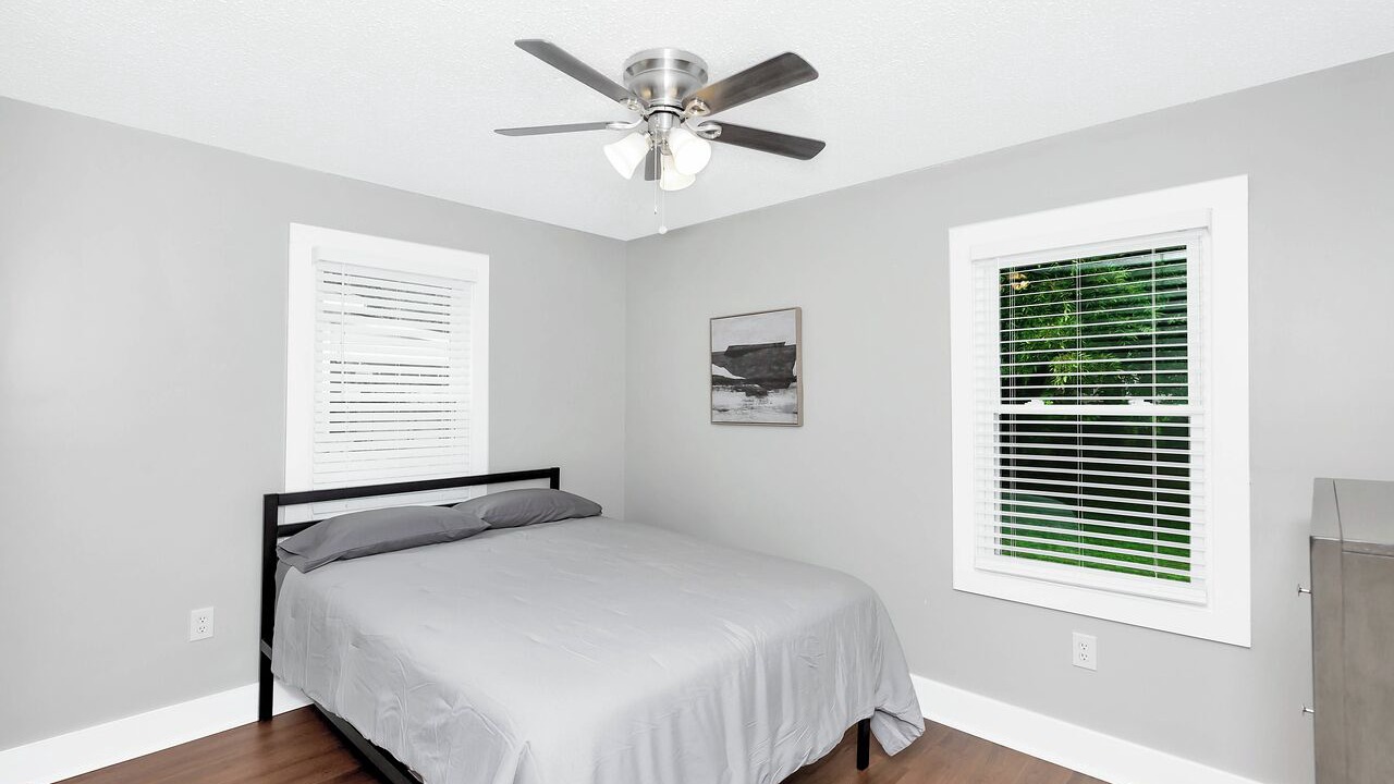 Photo of Bedroom in Normal