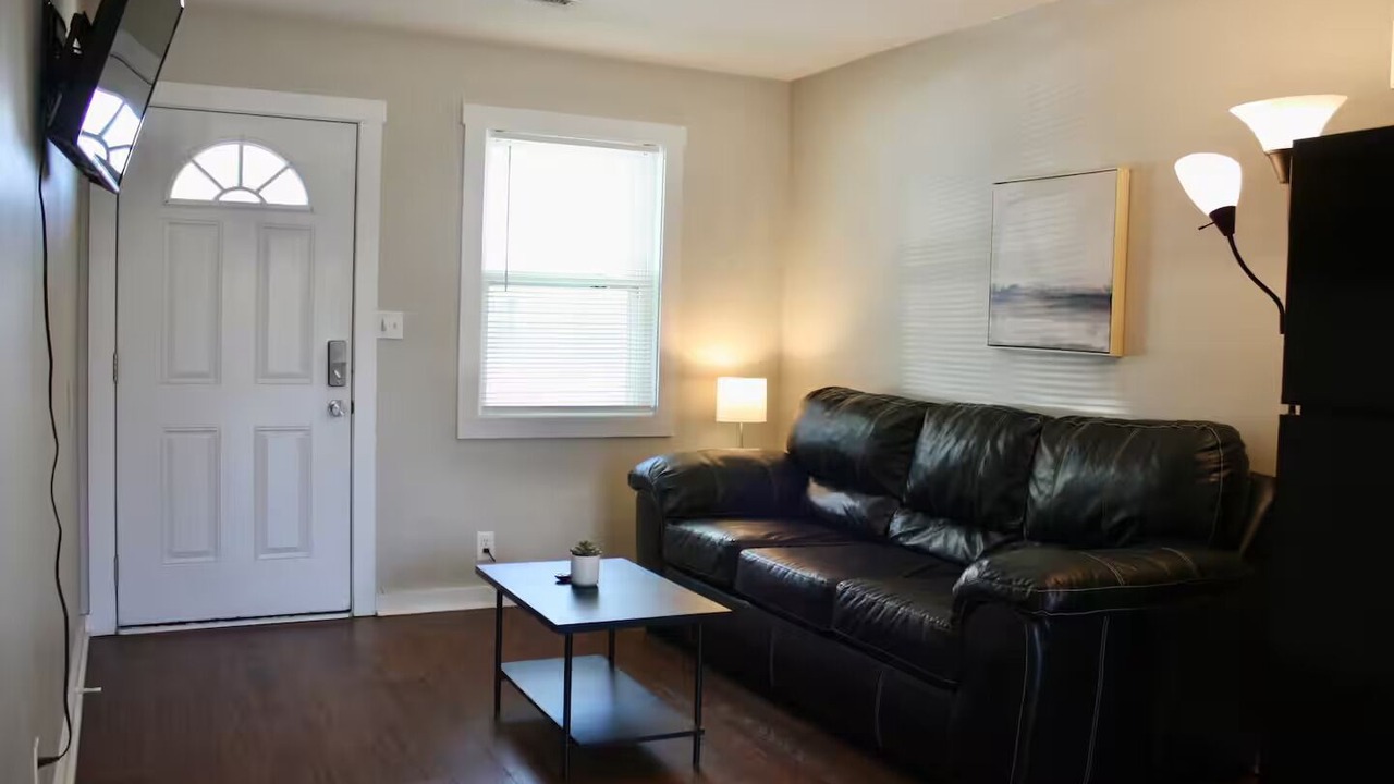 Photo of Livingroom in Huntsville