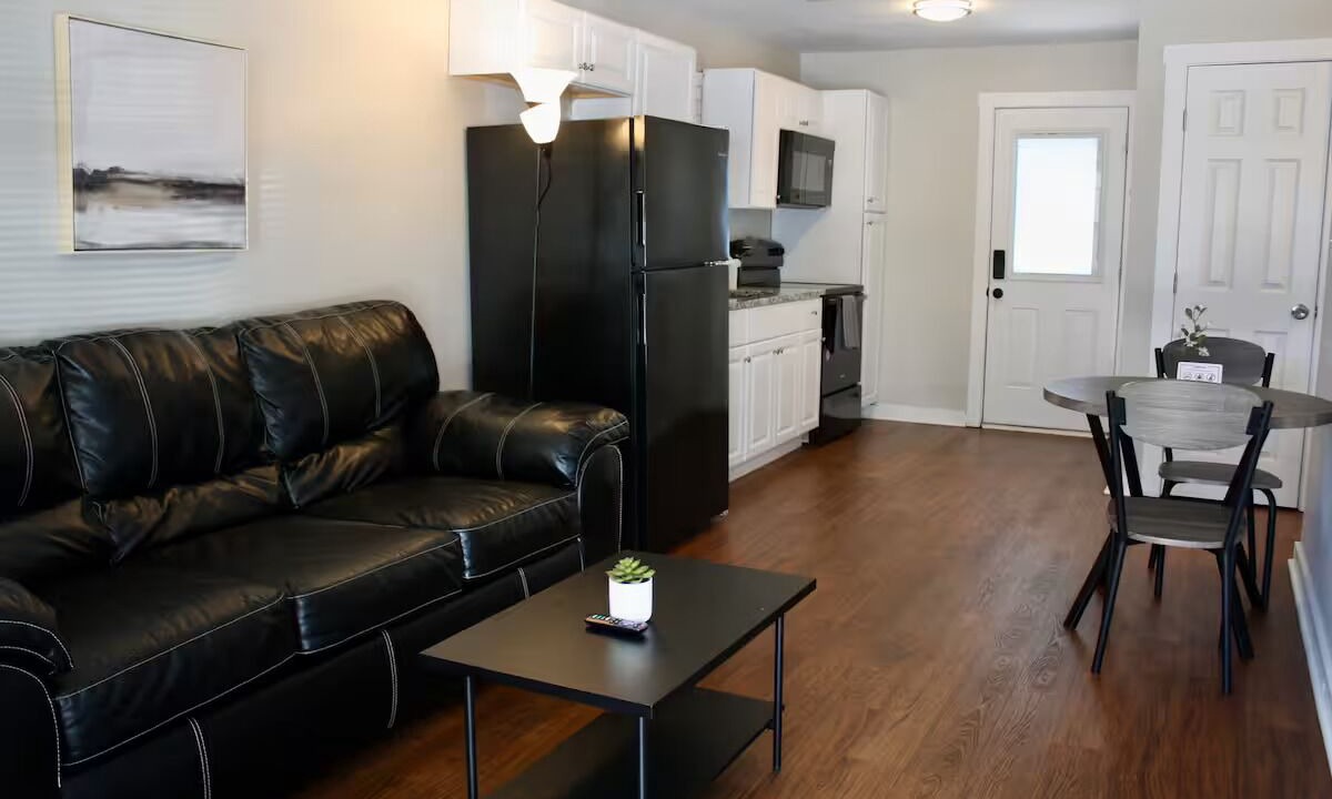 Photo of Livingroom in Huntsville
