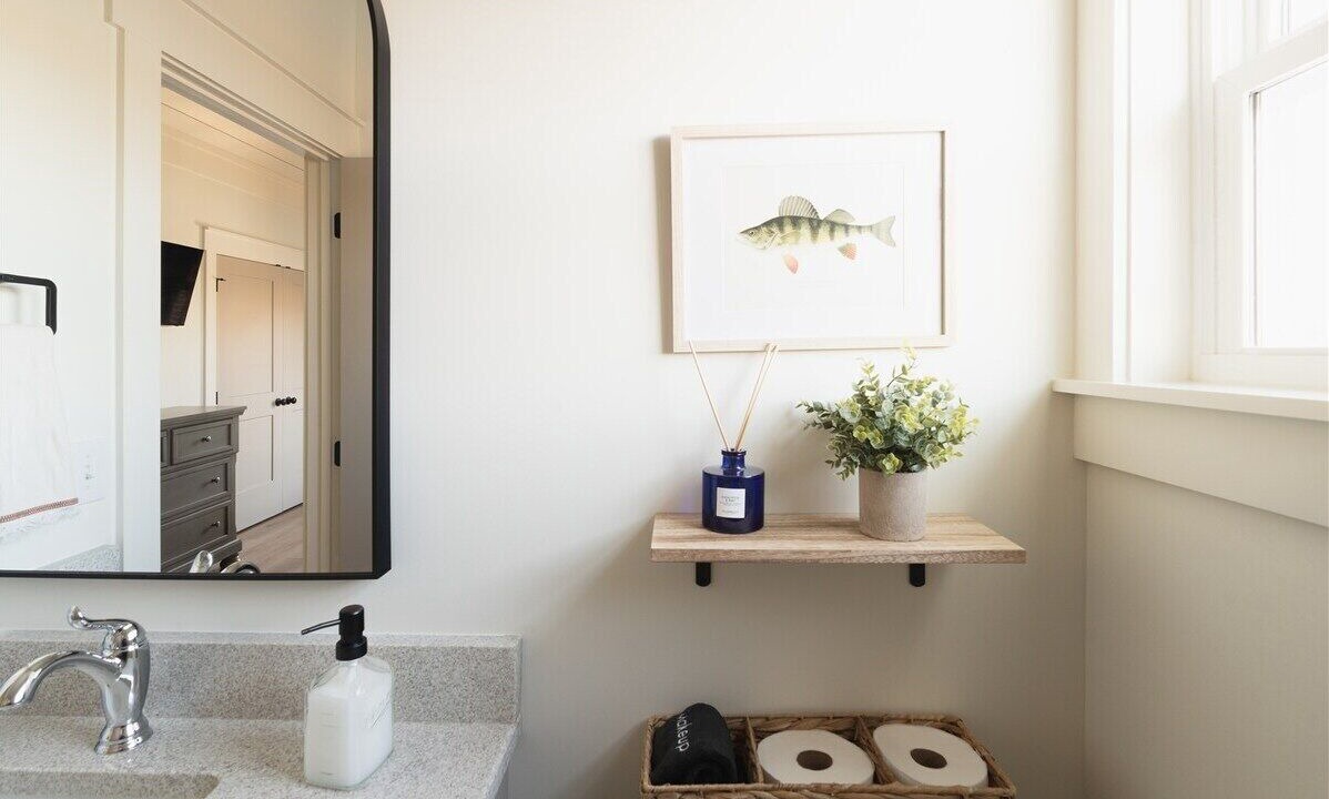 Photo of Bathroom in Guntersville