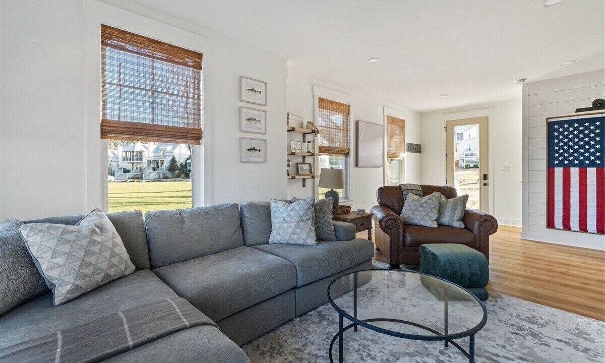 Photo of Livingroom in Guntersville