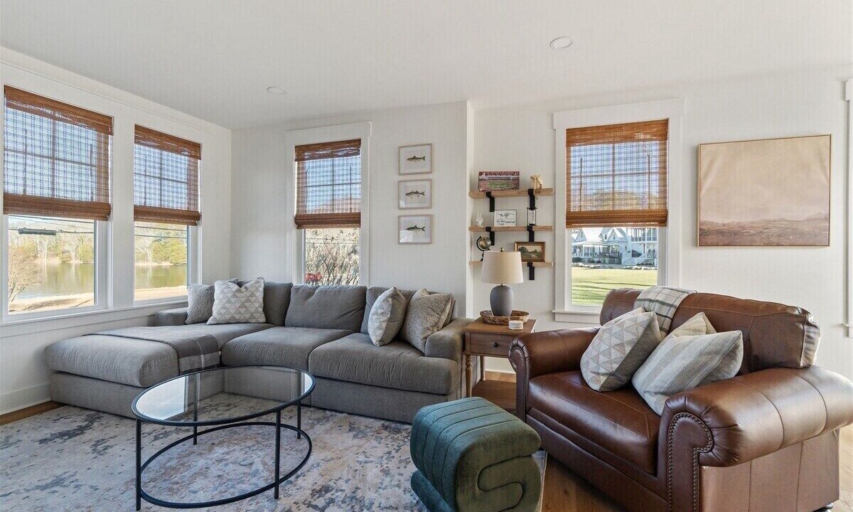 Photo of Livingroom in Guntersville