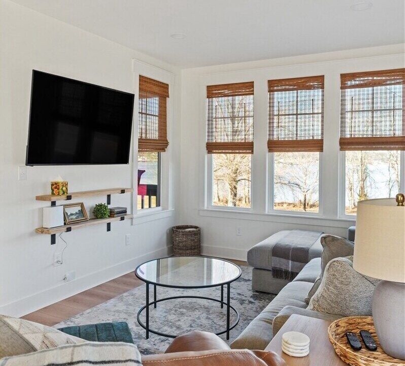 Photo of Livingroom in Guntersville