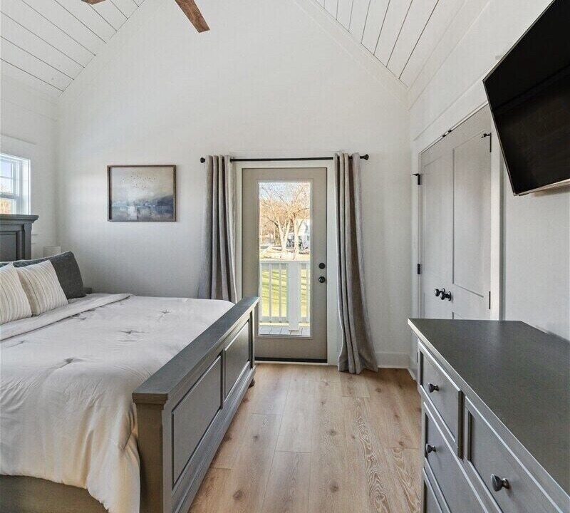 Photo of Bedroom in Guntersville