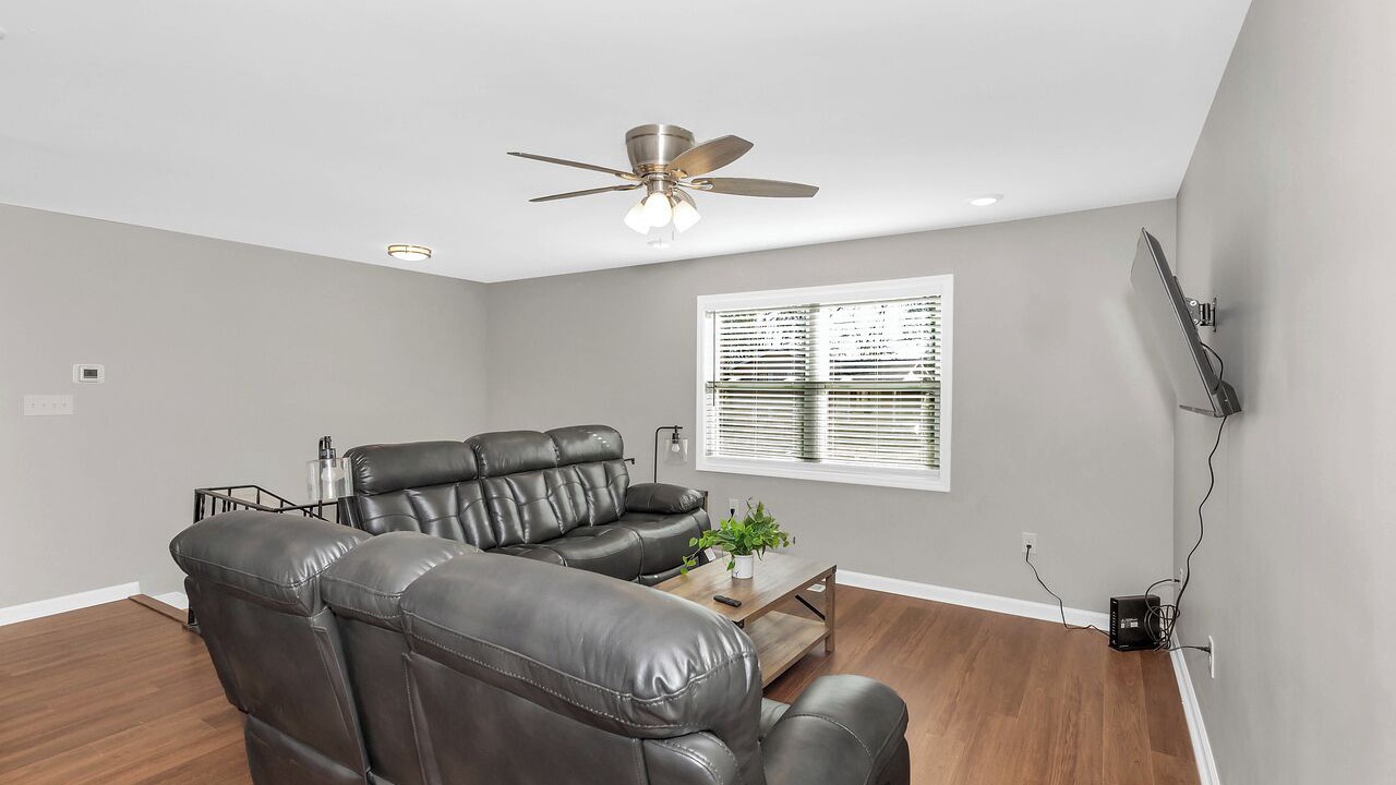 Photo of Livingroom in Huntsville