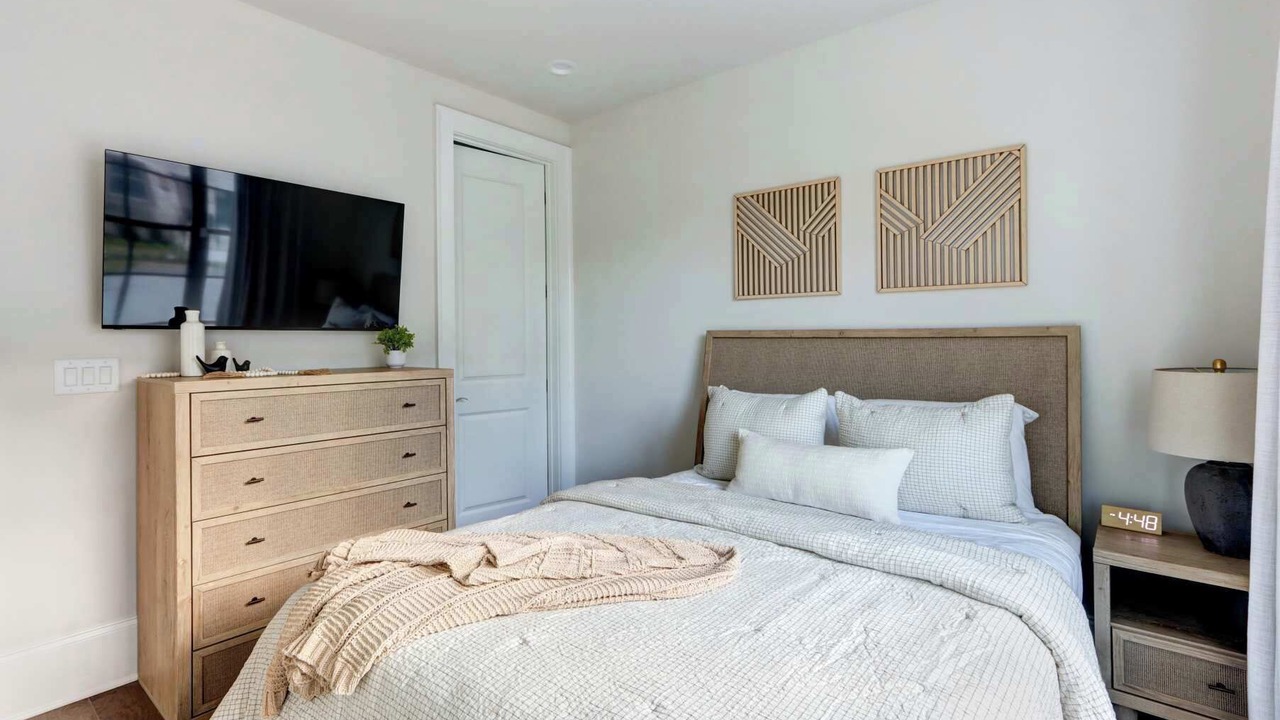 Photo of Bedroom in Hitch Village - Fred Wessels Homes