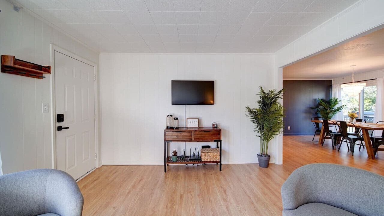 Photo of Livingroom in Belmont Historic District