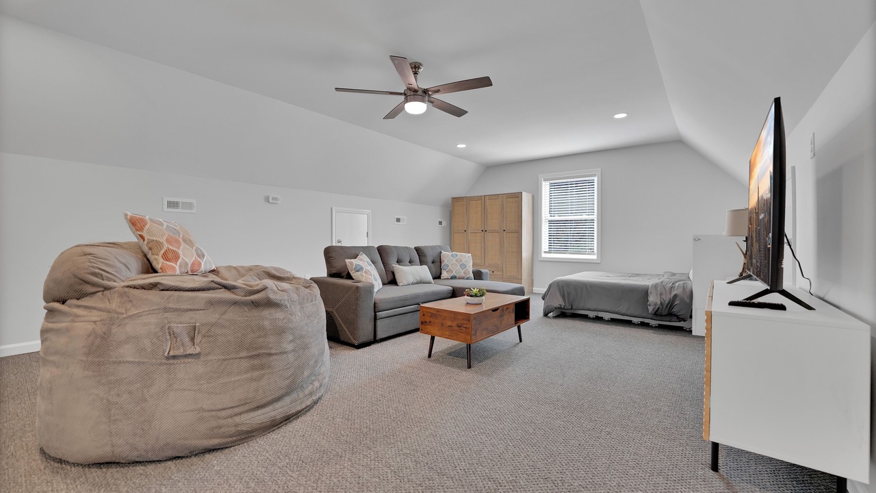 Photo of Bedroom in Heavens Holler