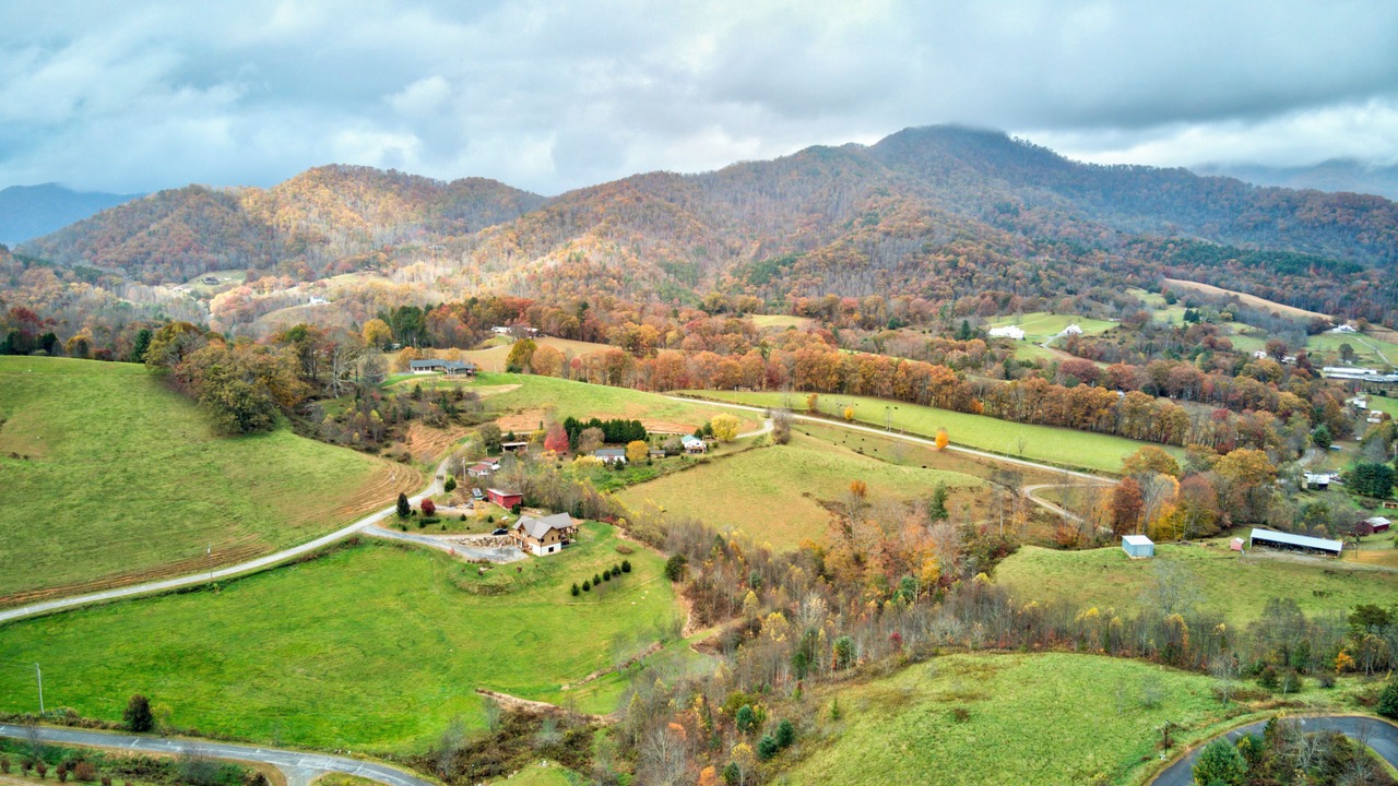 Photo of Outdoor in Heavens Holler
