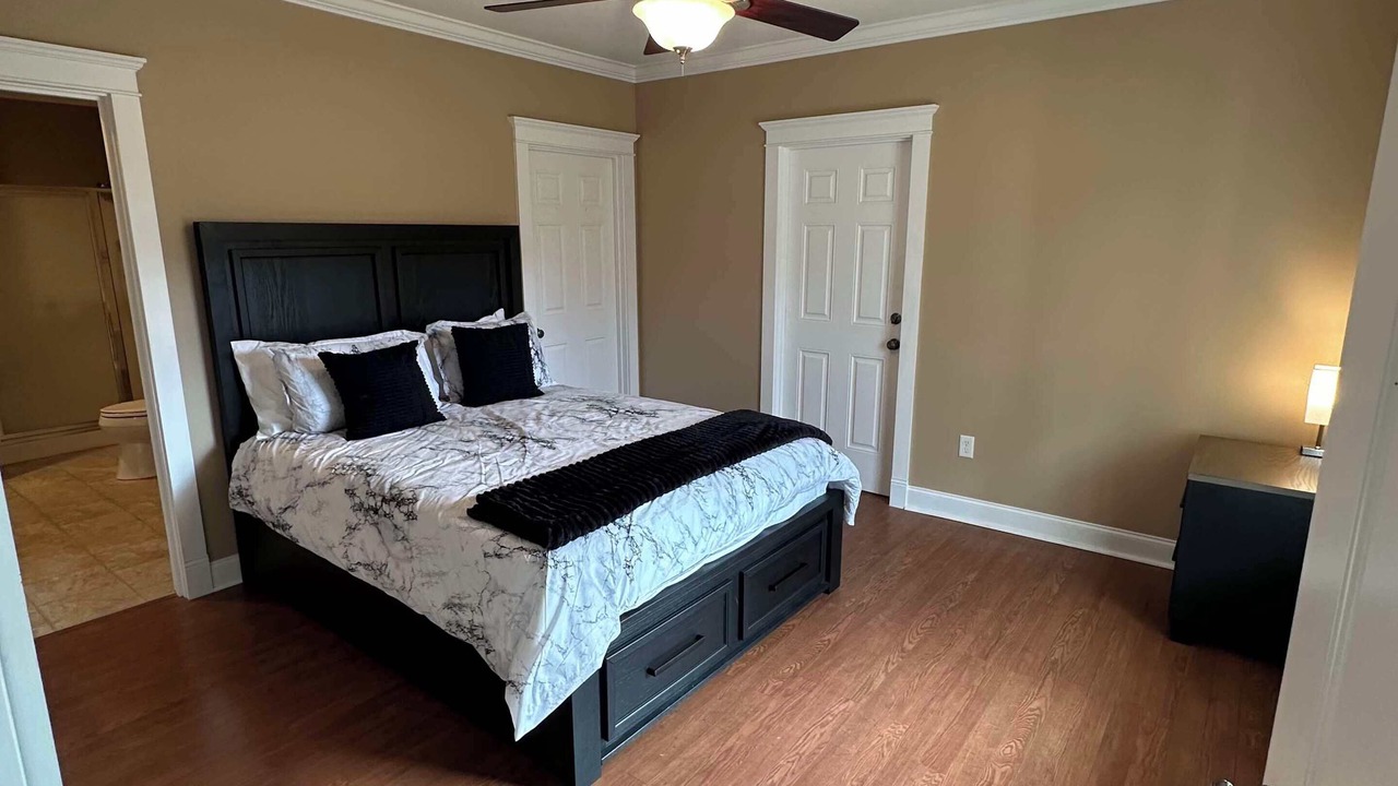 Photo of Bedroom in Dandridge
