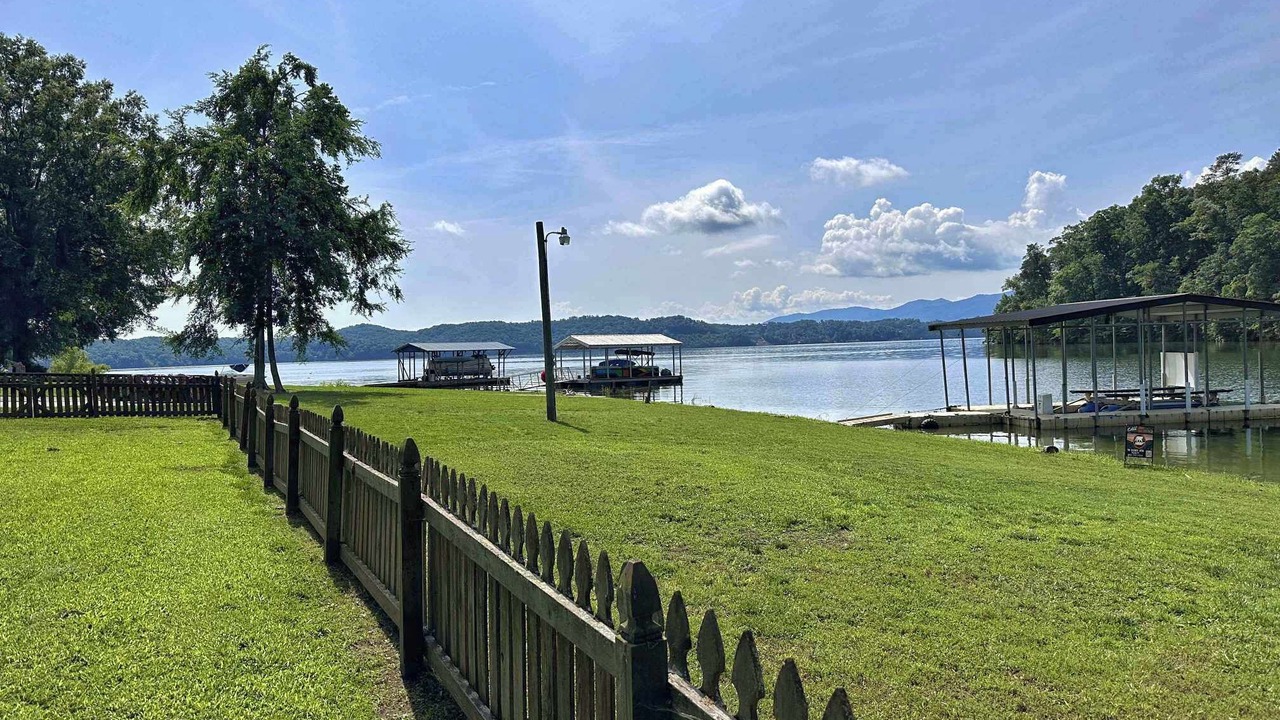 Photo of Outdoor in Dandridge
