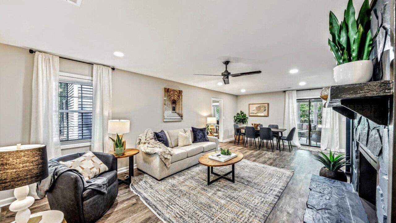 Photo of Livingroom in Marietta