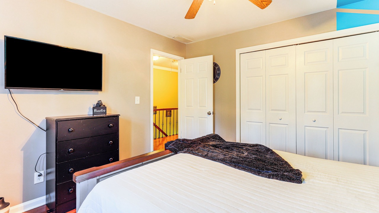 Photo of Bedroom in Riverdale