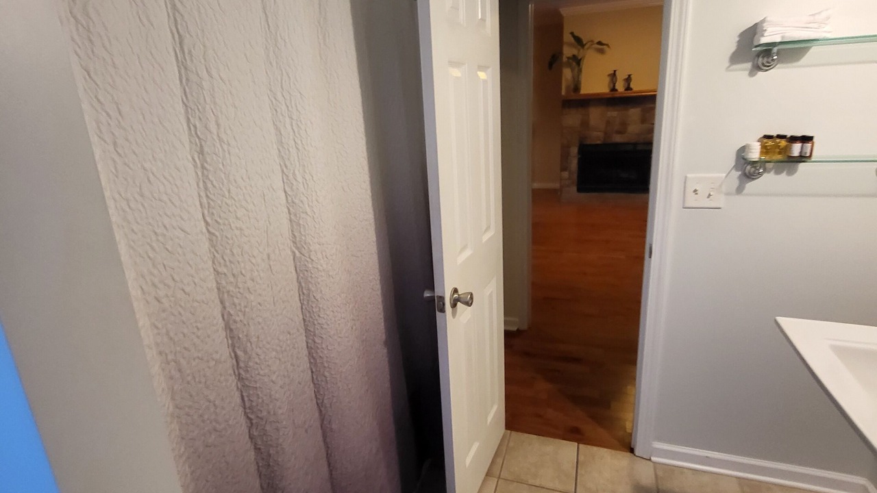 Photo of Bathroom in Guntersville