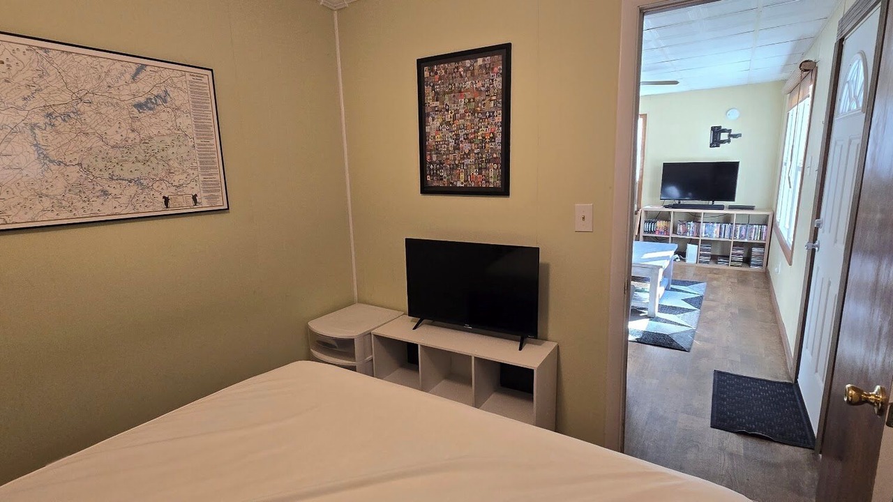 Photo of Bedroom in Hot Springs
