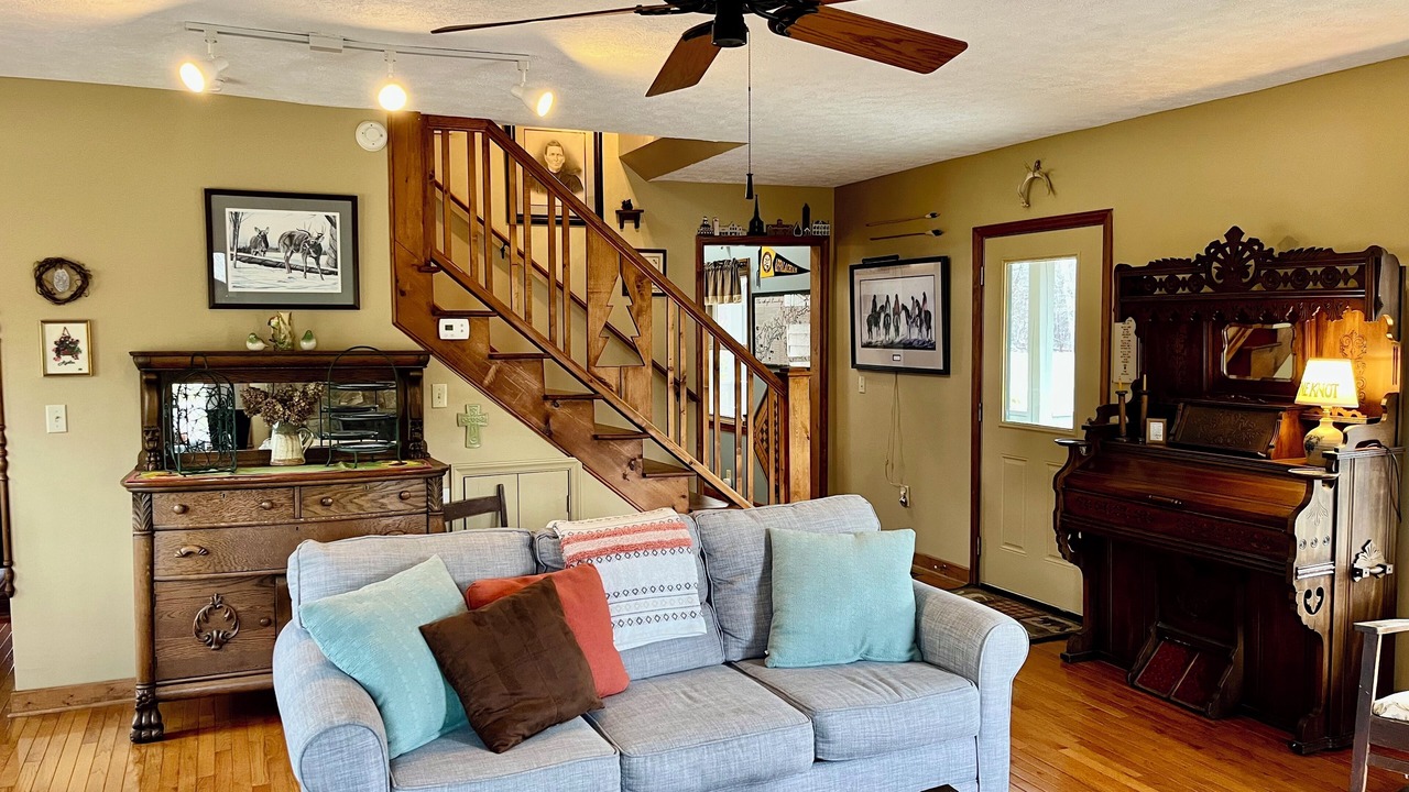 Photo of Livingroom in Apple Ridge
