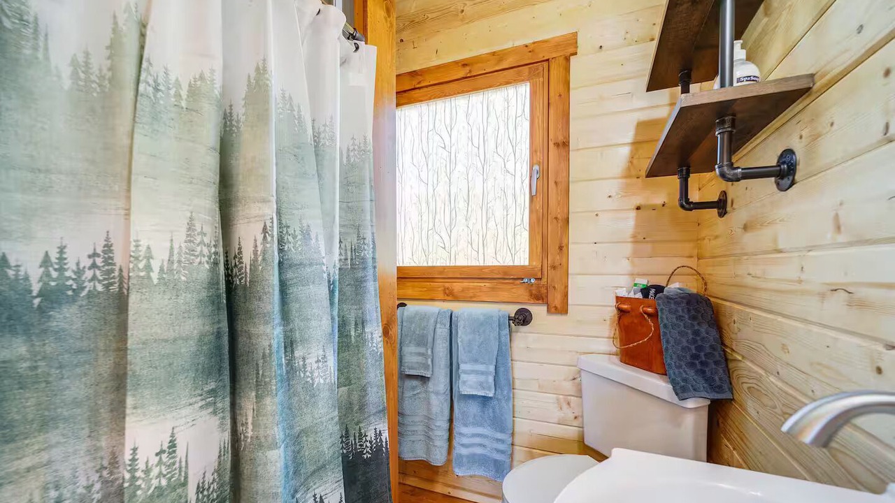 Photo of Bathroom in Waynesville