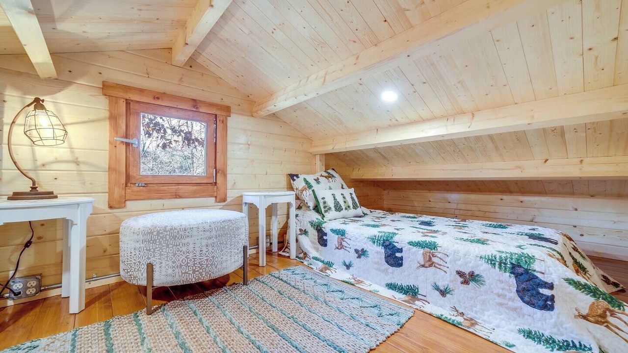 Photo of Bedroom in Waynesville