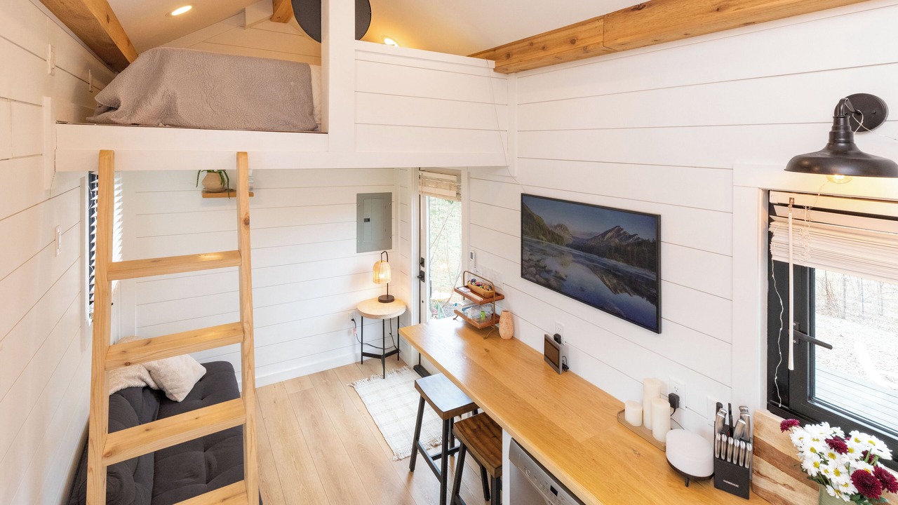 Photo of Bedroom in Alexander