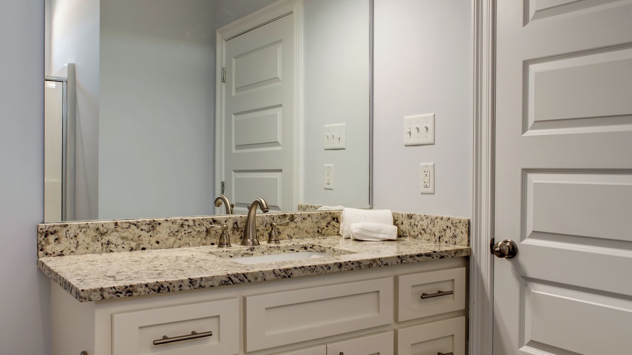 Photo of Bathroom in Dauphin Island