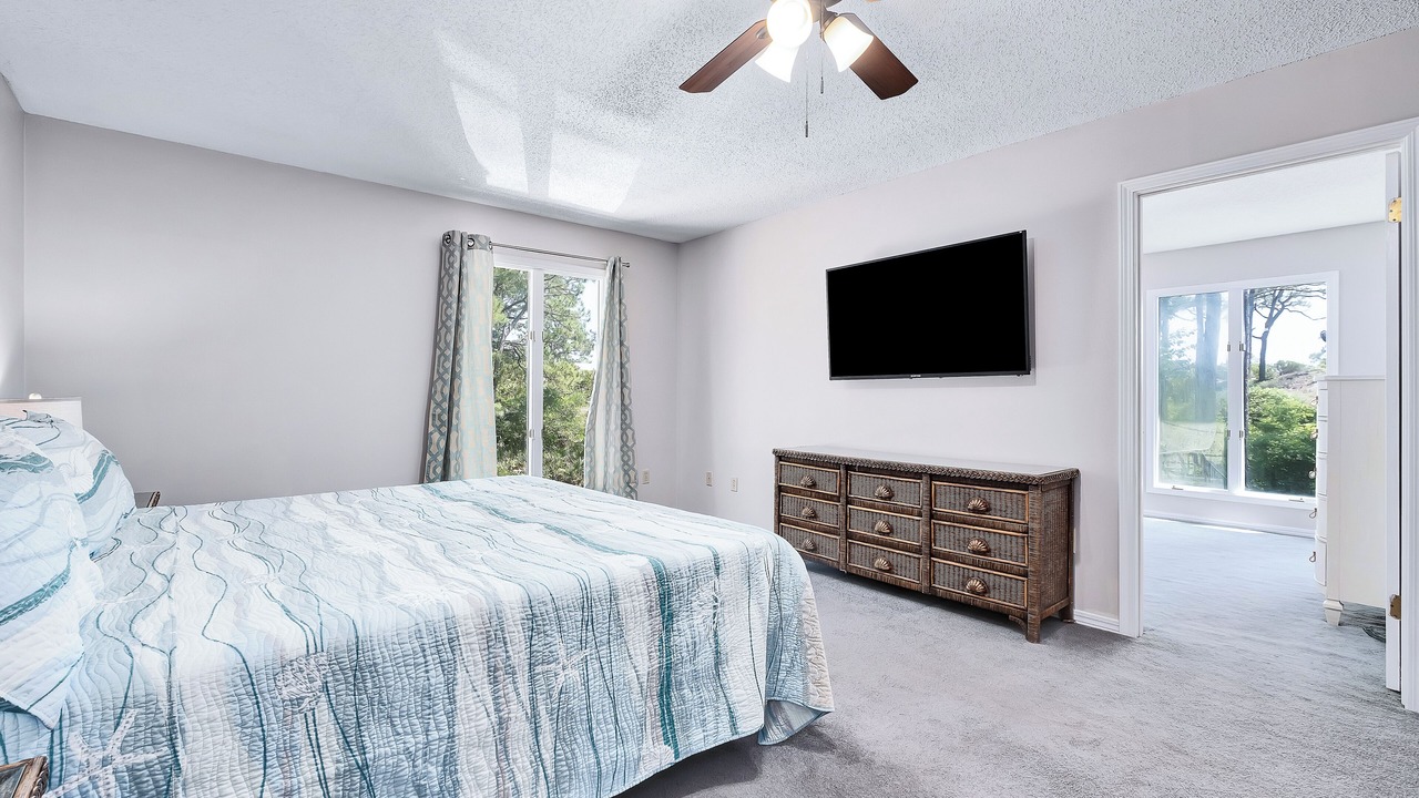 Photo of Bedroom in Dauphin Island