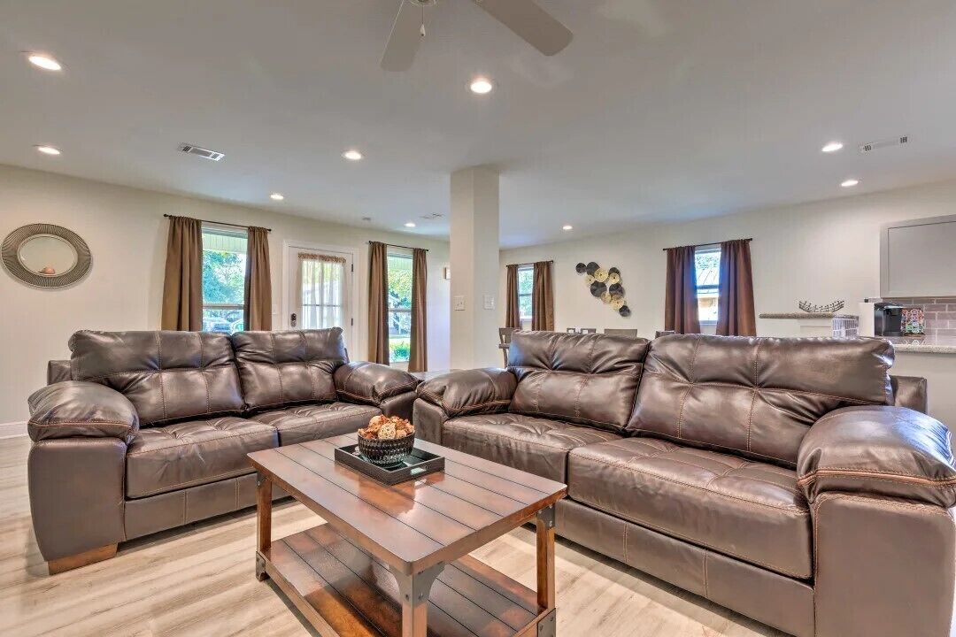 Photo of Livingroom in Mississippi City