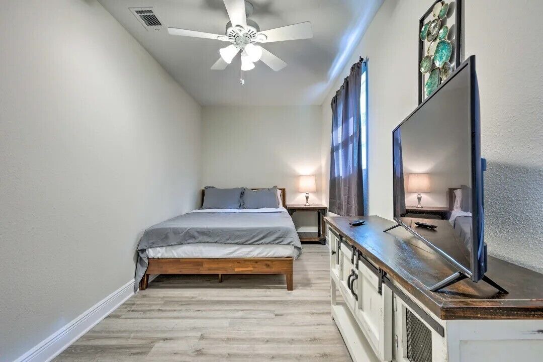 Photo of Bedroom in Mississippi City