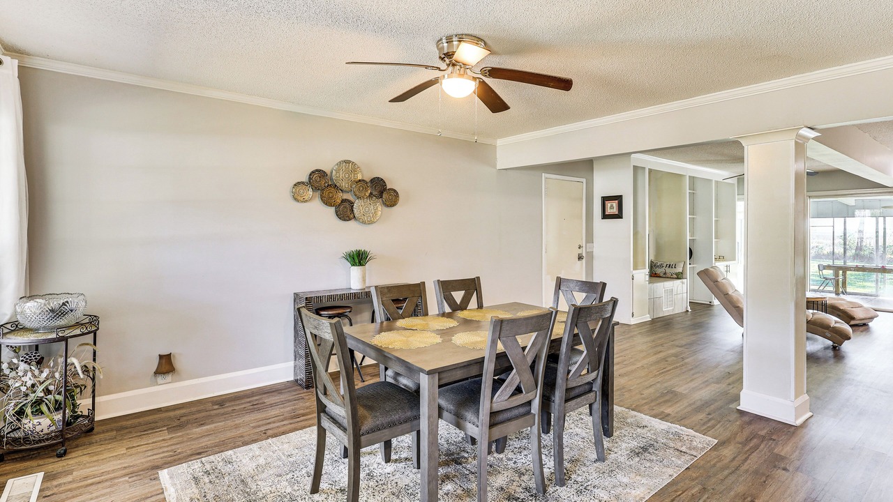 Photo of Bedroom in Country Club Estates