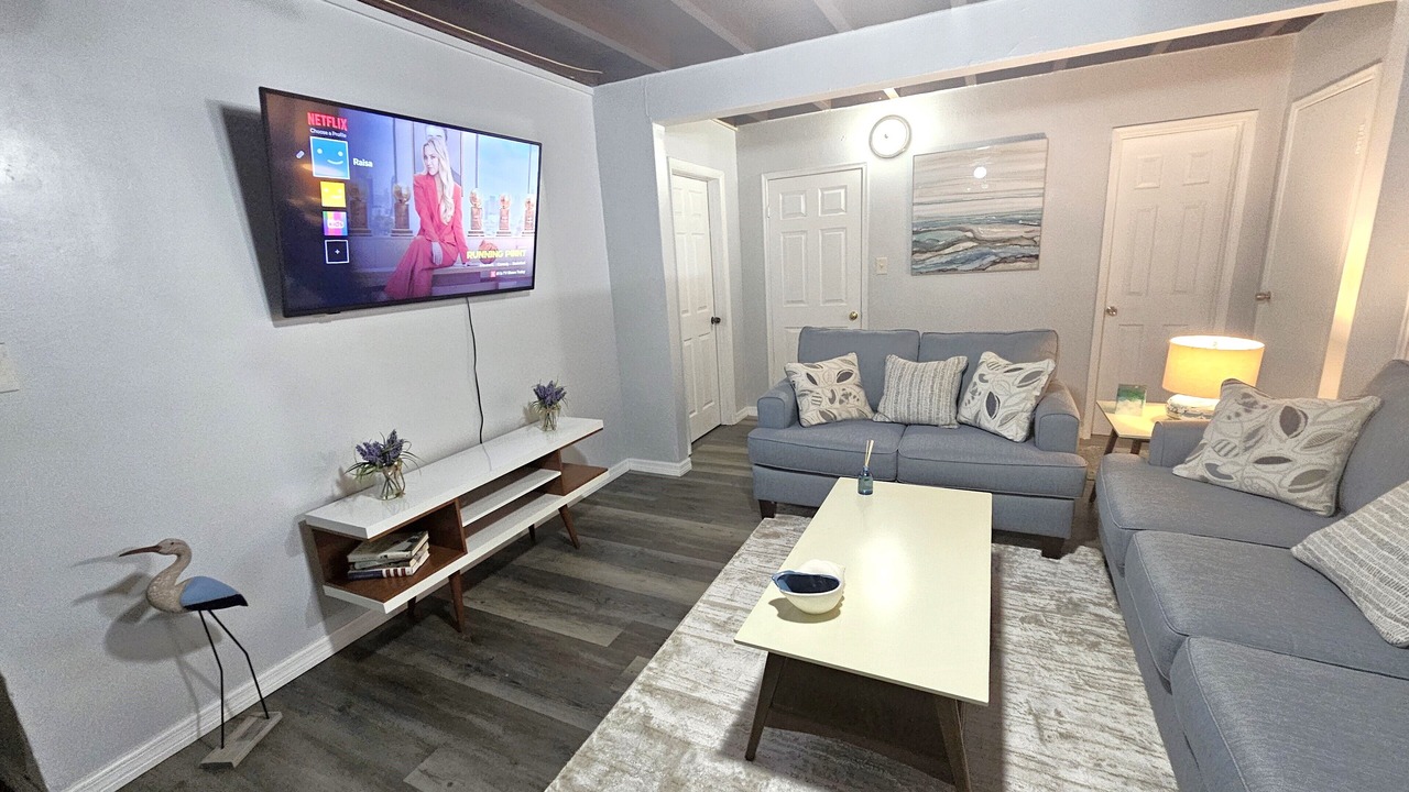 Photo of Livingroom in Riviera Beach