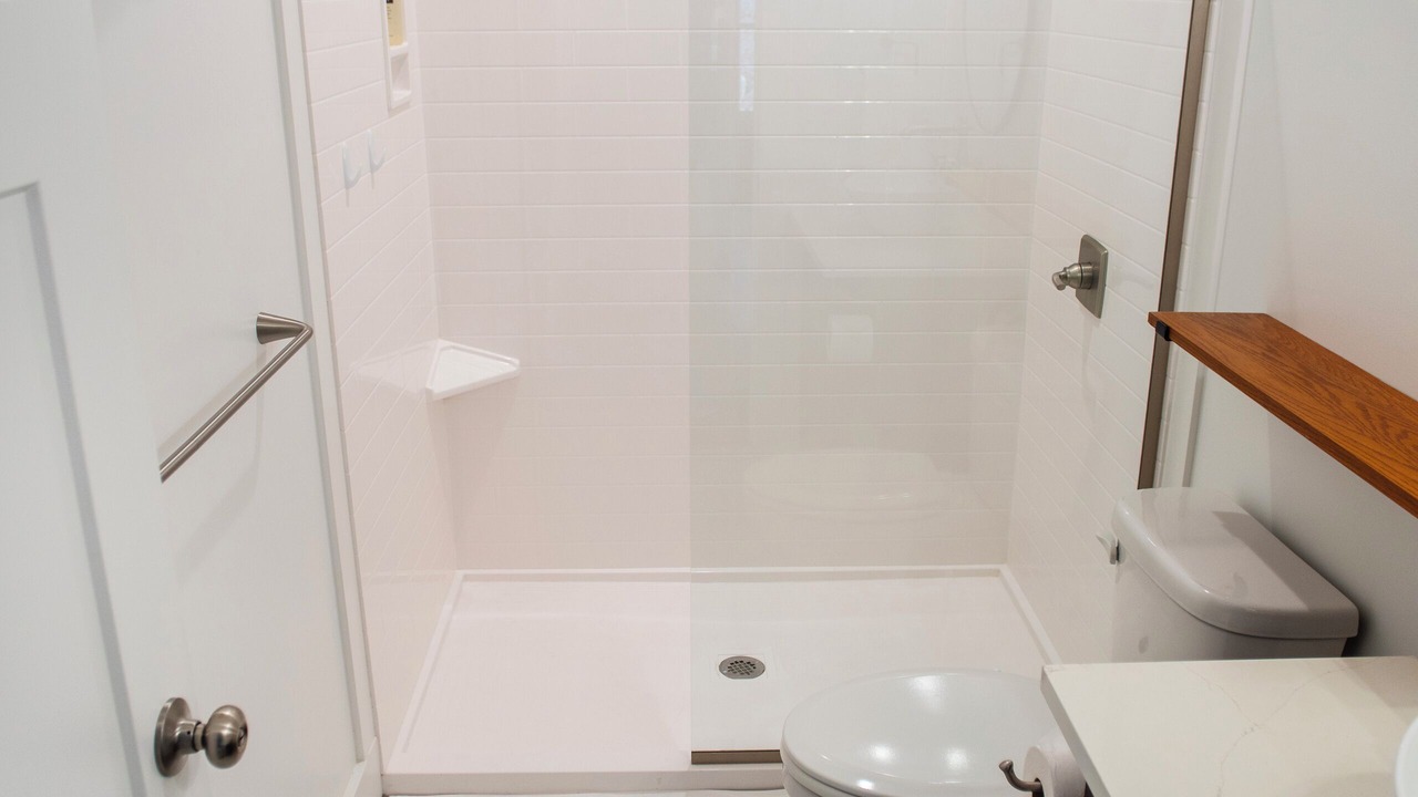 Photo of Bathroom in Alexander