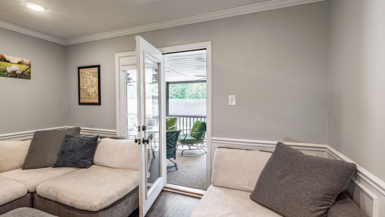 Photo of Livingroom in Evans