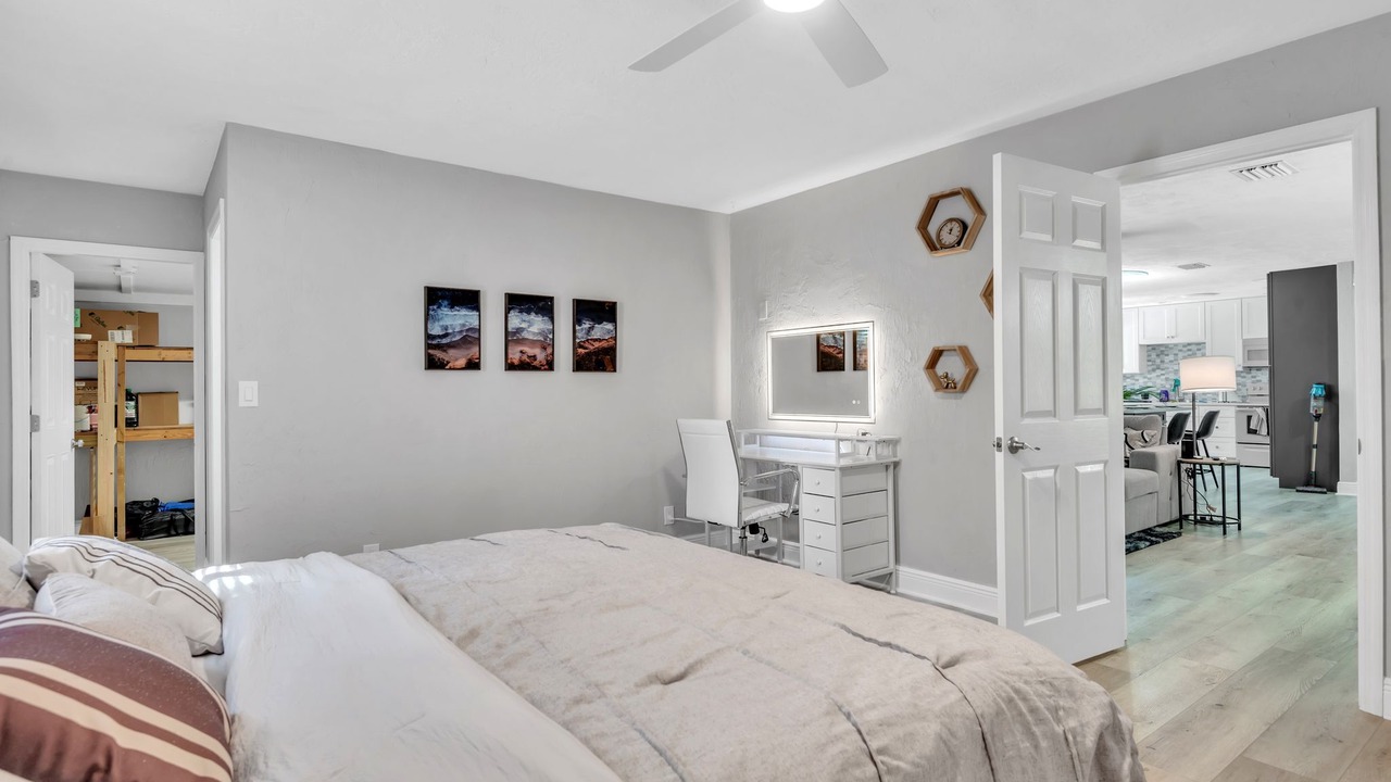 Photo of Bedroom in Florida Shores