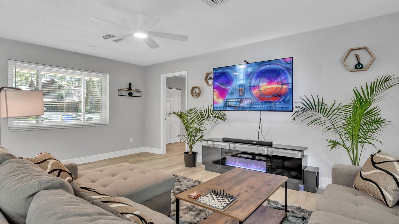 Photo of Livingroom in Florida Shores