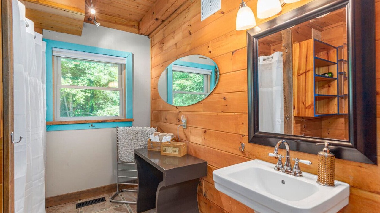 Photo of Bathroom in Leicester