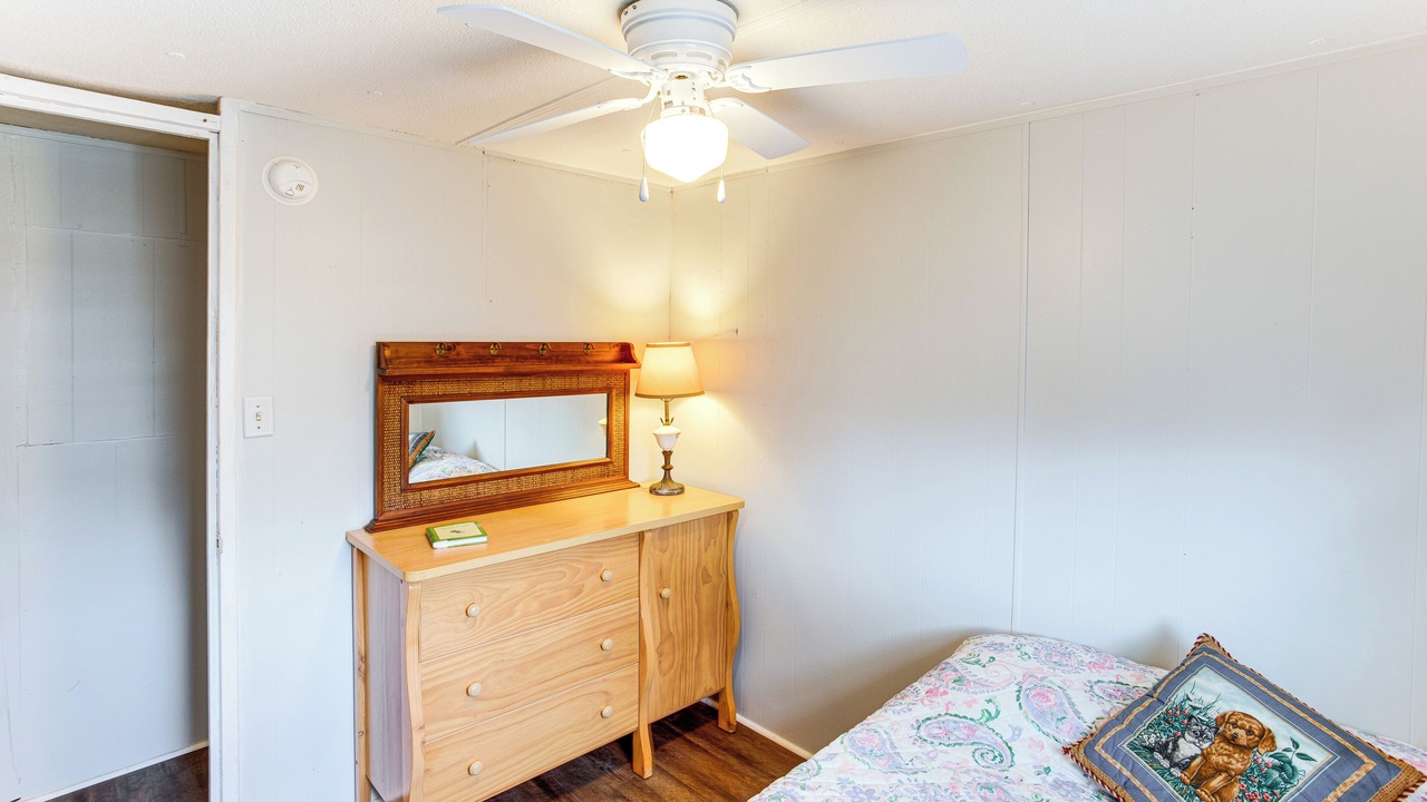 Photo of Bedroom in Hollands Landing