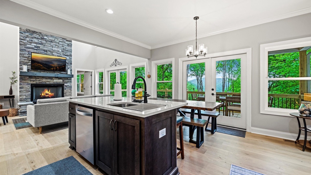 Photo of Livingroom in Waynesville