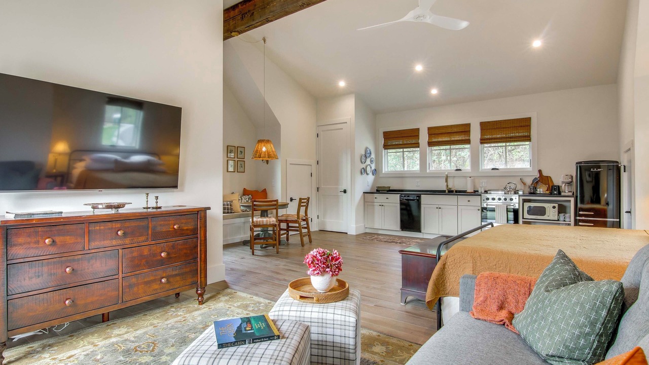 Photo of Livingroom in Glenville