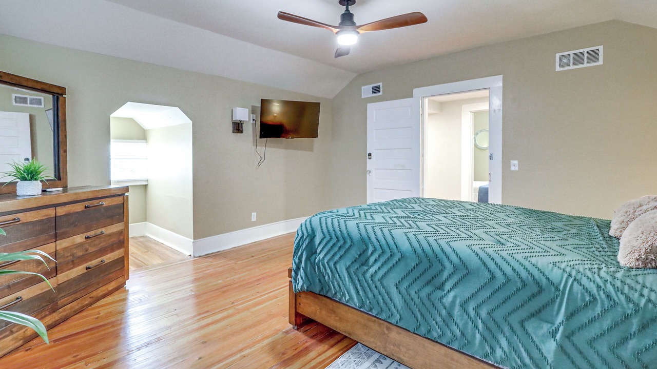 Photo of Bedroom in Macon