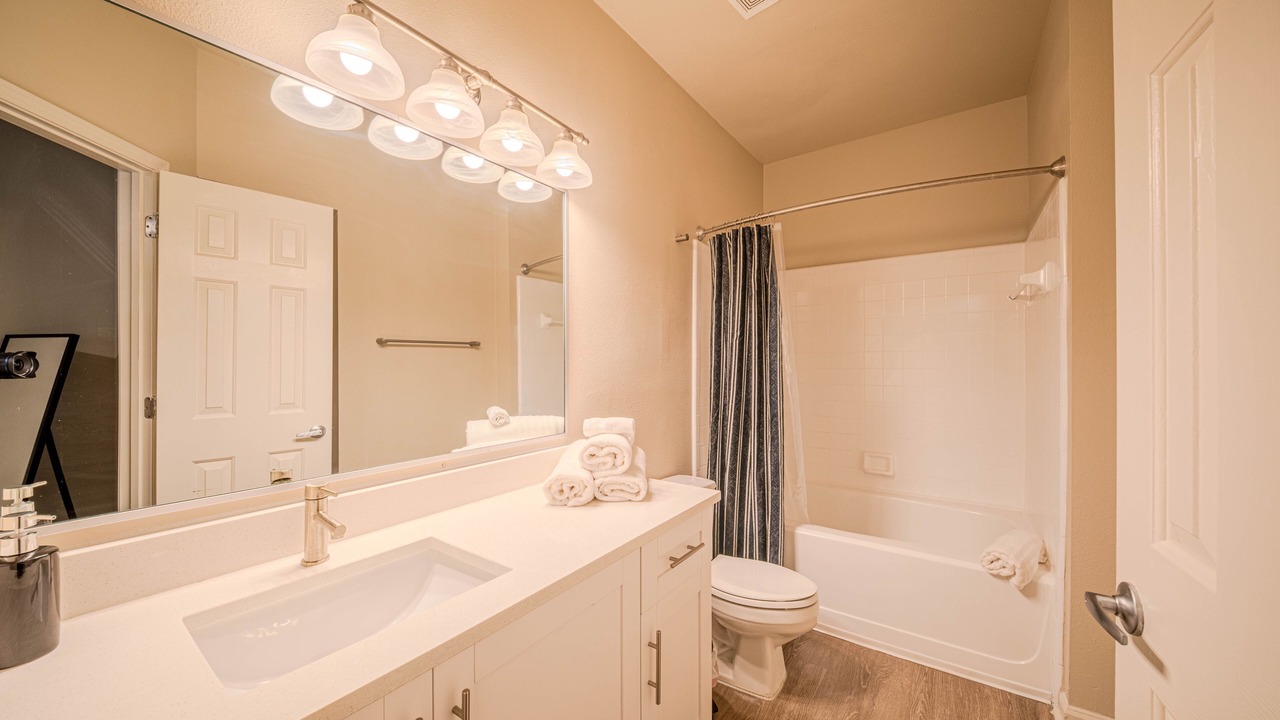 Photo of Bathroom in North Buckhead