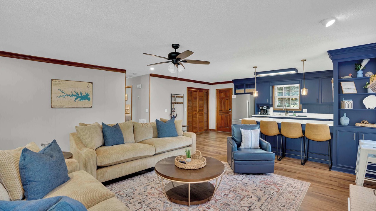 Photo of Livingroom in Leesville