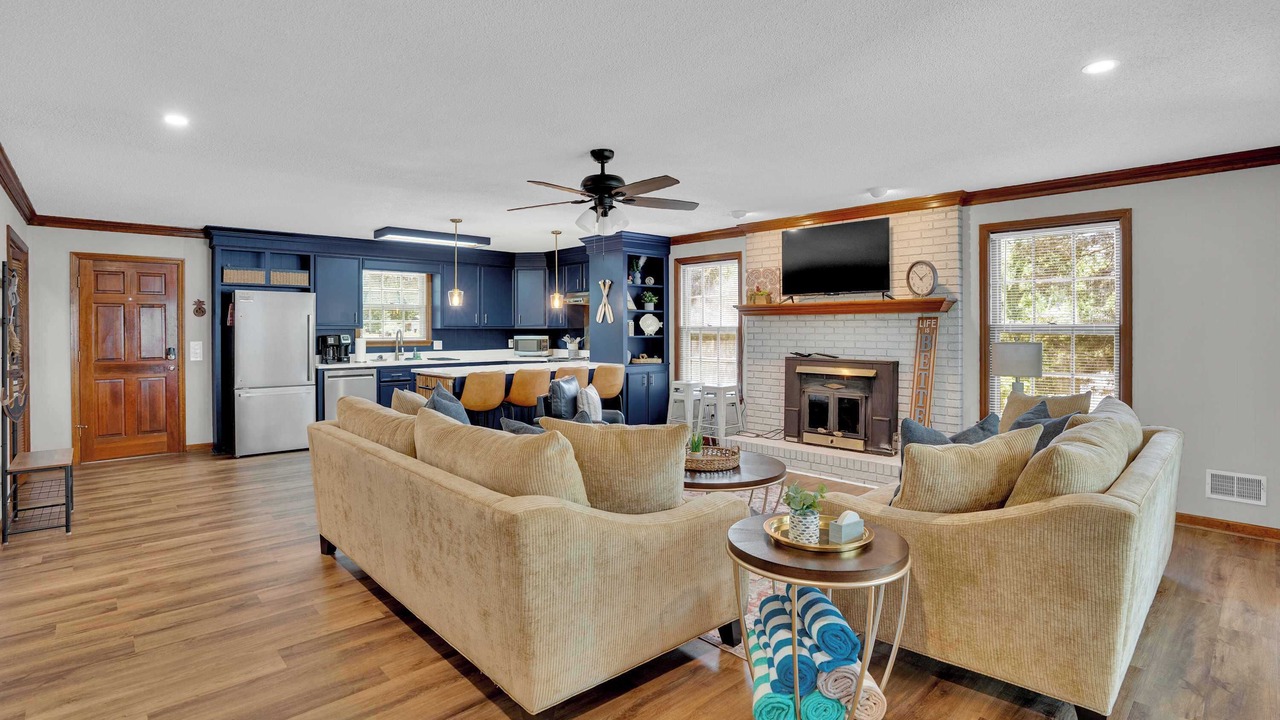 Photo of Livingroom in Leesville