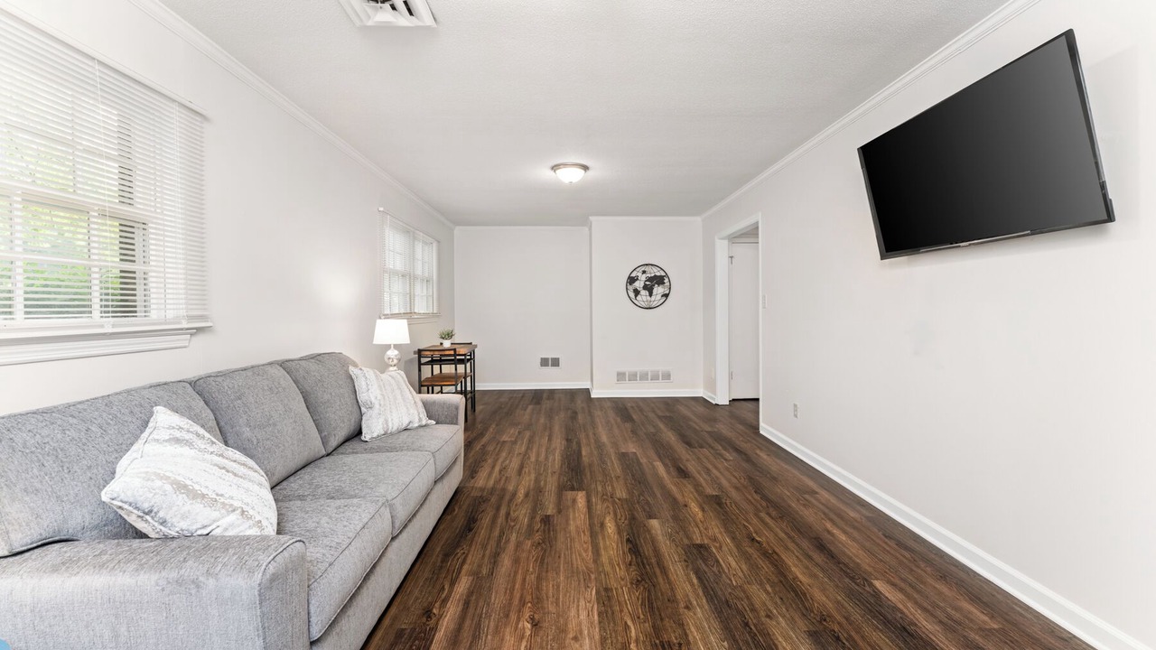 Photo of Livingroom in Riverdale