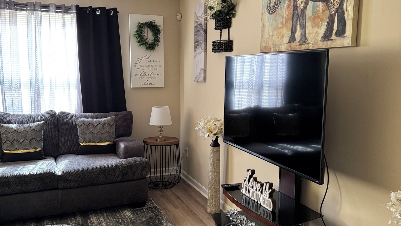 Photo of Livingroom in Morrow
