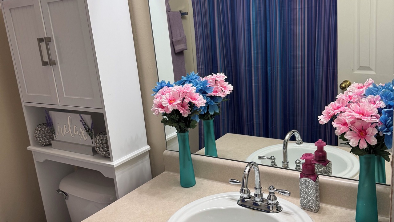 Photo of Bathroom in Morrow