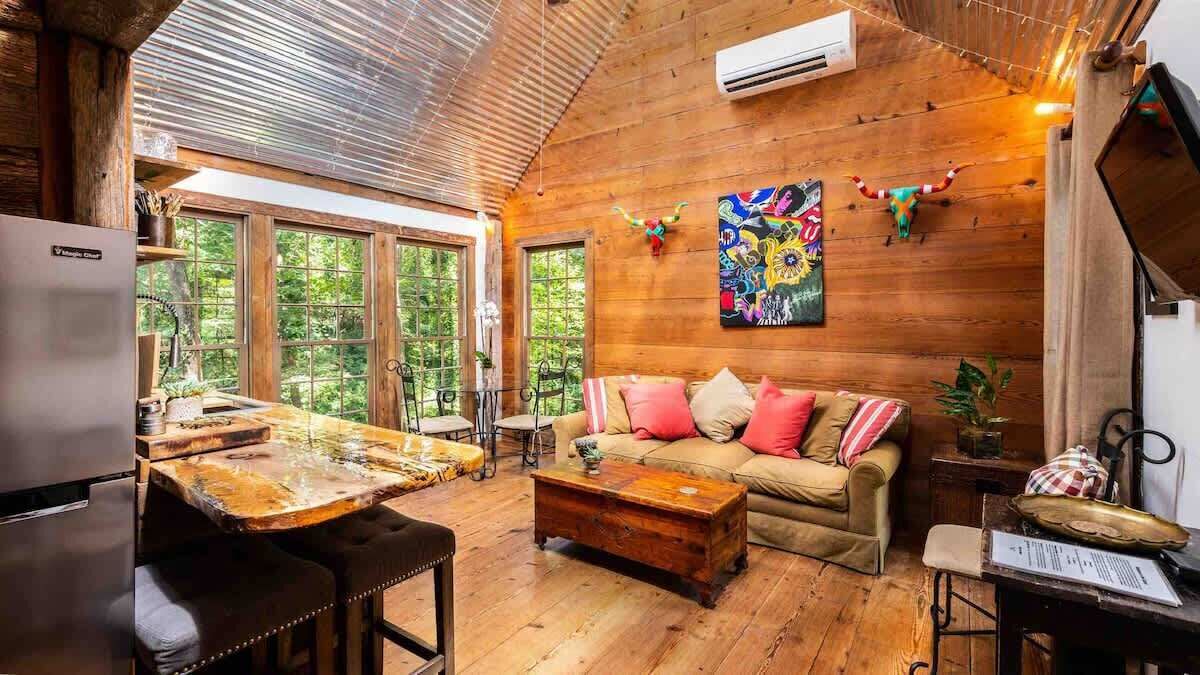 Photo of Livingroom in Macon